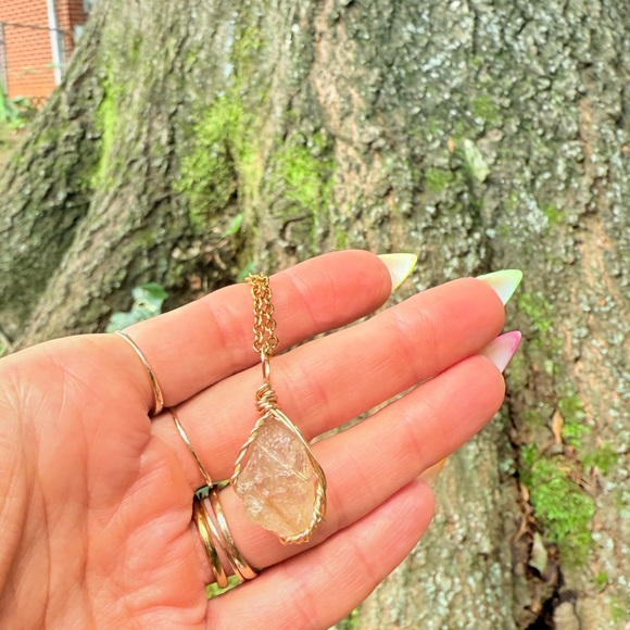 Golden Rutilited Quartz necklace - Picture 3 of 4